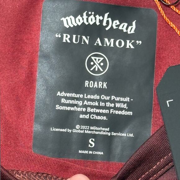 Roark Motorhead Mathis Core Active Tee Red Black Size S NWT $75 MSRP - Picture 6 of 11